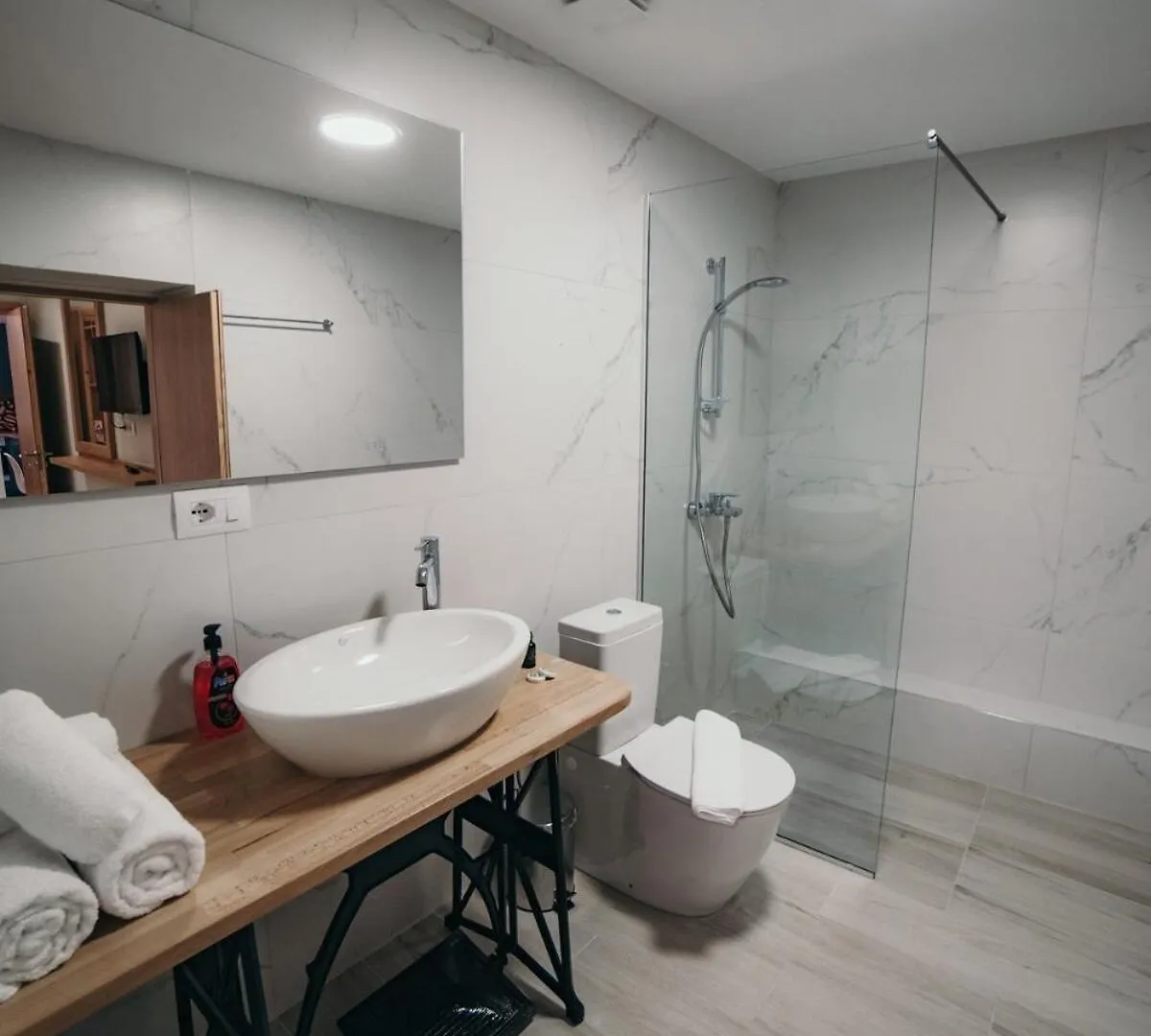 Apartamento A Rustic Private Cottage With 1 Bedroom In Center Sarandë Albânia